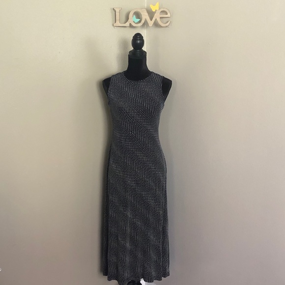 Ronni Nicole Dresses & Skirts - Ronni Nicole dress 4P